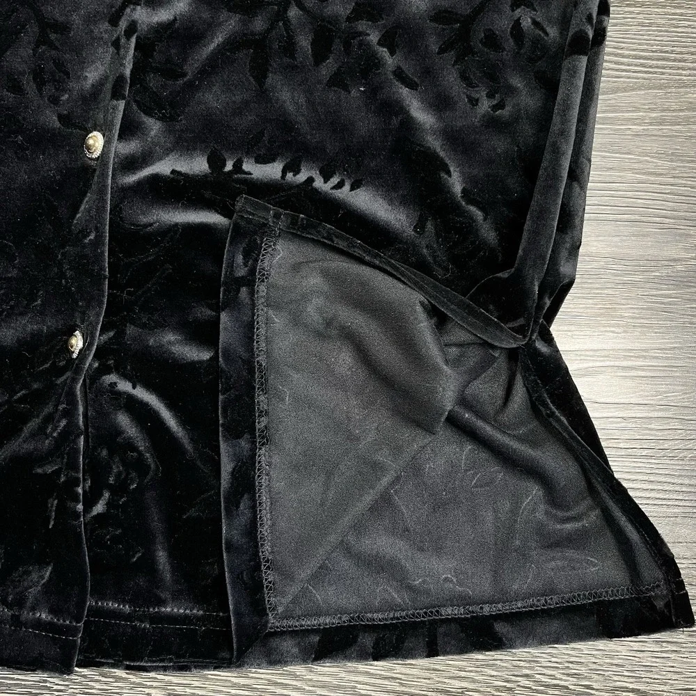 VTG Diane Von Furstenberg Black Velvet Burnout Blouse Size L  Stretch Whimsigoth - Picture 4 of 9